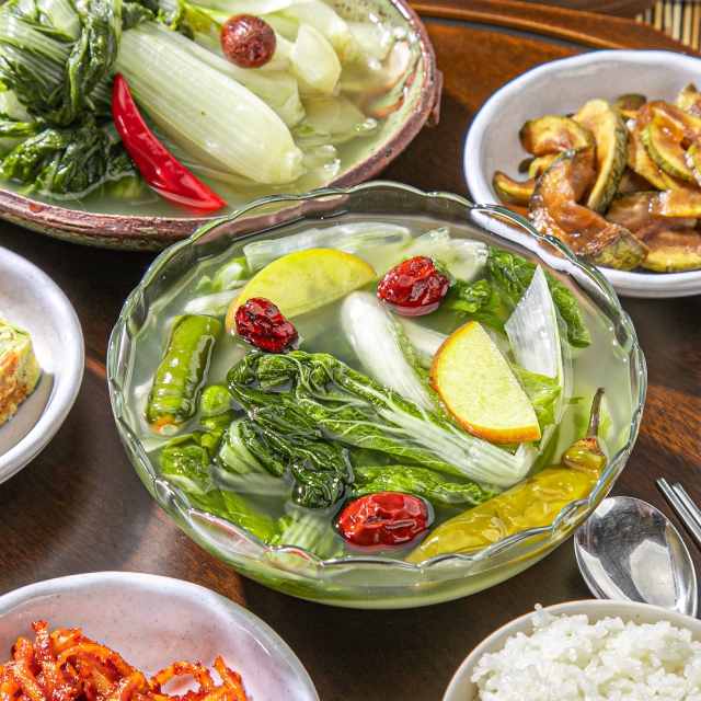 https://spdy-flexg-150.flexgate.co.kr/data/goods/airgram123/small/thum2/단배추물김치76.jpg