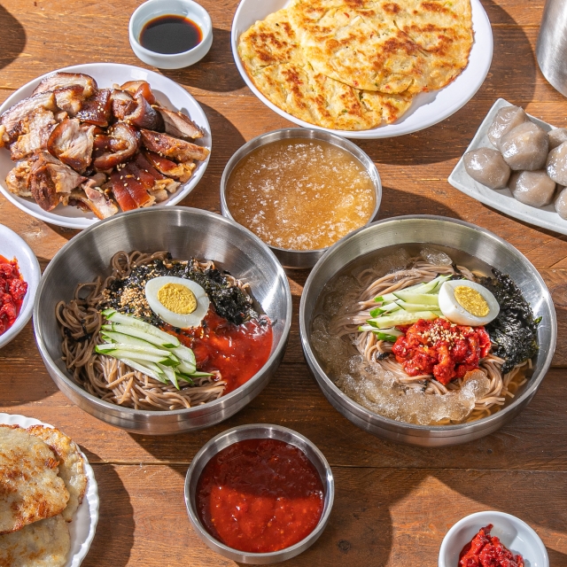 https://spdy-flexg-150.flexgate.co.kr/data/goods/airgram123/small/thum2/동해막국수원본.jpg