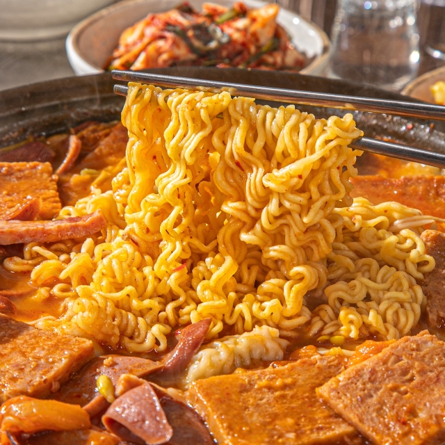 https://spdy-flexg-150.flexgate.co.kr/data/goods/airgram123/small/thum2/부대찌개013_1.jpg