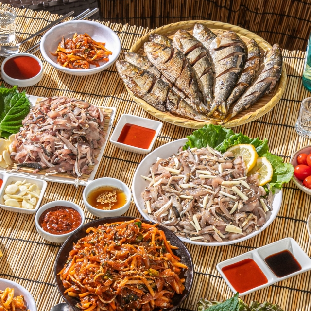 https://spdy-flexg-150.flexgate.co.kr/data/goods/airgram123/small/thum2/전어세트120.jpg